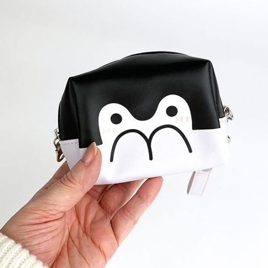 コウペンちゃんのポップでコンパクトなポーチ