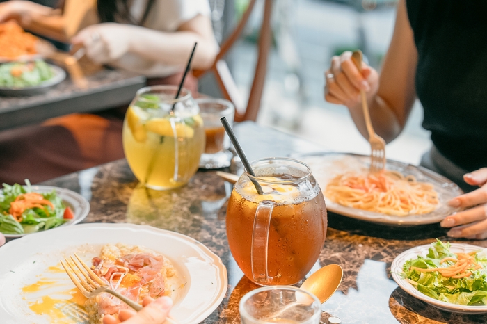 食事風景イメージ1