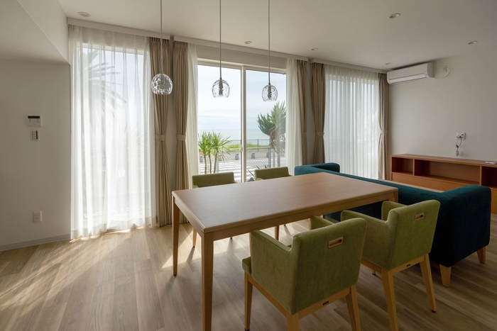 客室(メゾネットルーム：1階)