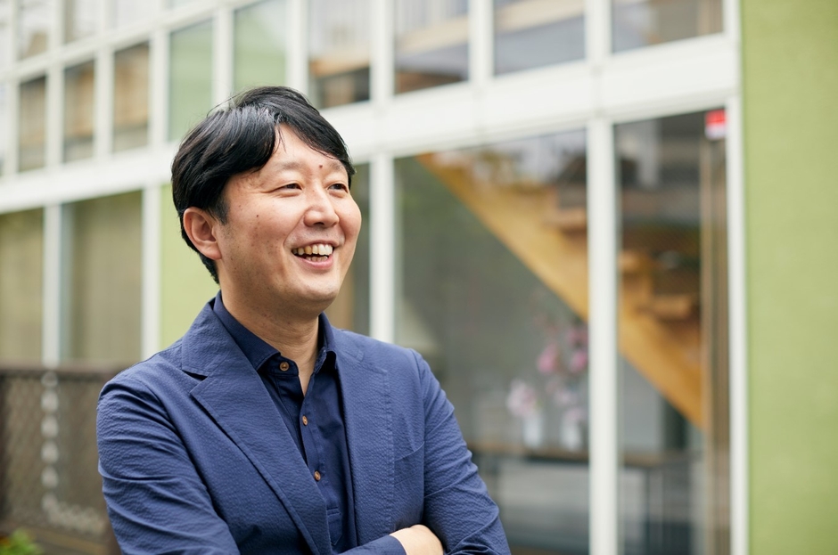 代表取締役社長 三坂健