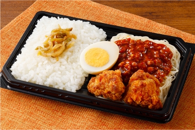 麻婆ビーフン&唐揚弁当