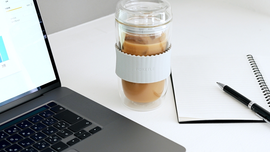 結露しにくく、デスク周りでも安心。