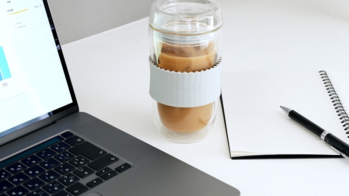 結露しにくく、デスク周りでも安心。