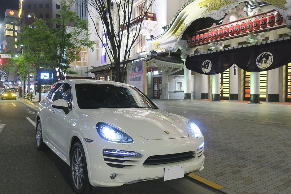 番町　ポルシェカイエン 2