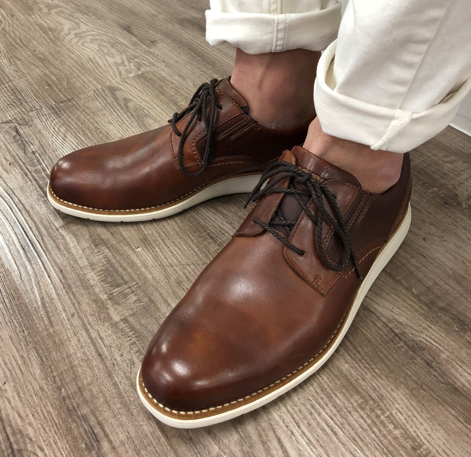 【企画】おすすめスタイル＆シューズ「トータルモーション スポーツドレス」プレーントゥ(タン)￥23,000(CH0241)