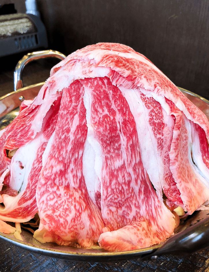 当店イチオシの「プルコギ」にもふんだんに最高級のA5和牛を贅沢使用