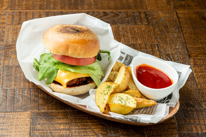 商品「チーズイン肉汁ハンバーガー」