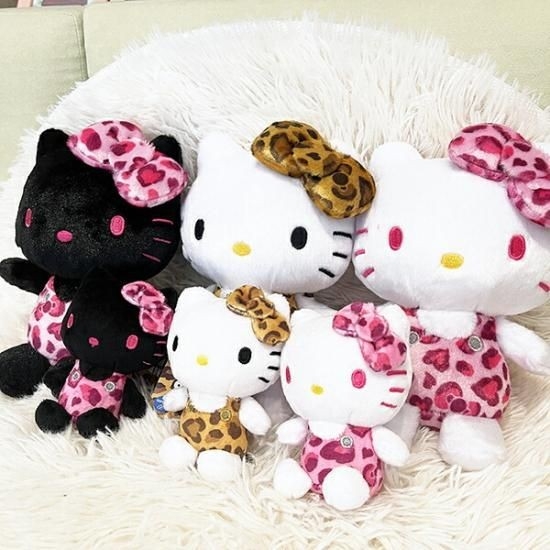 ハローキティのヒョウ柄ぬいぐるみ