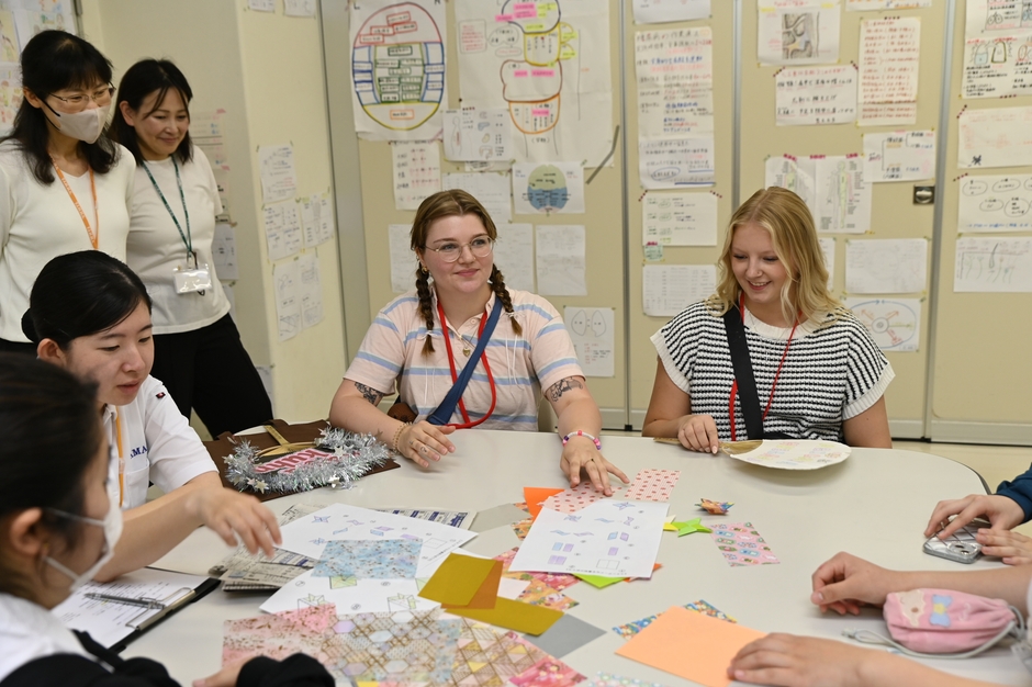 写真は昨年度米伯訪日文化研修団の様子