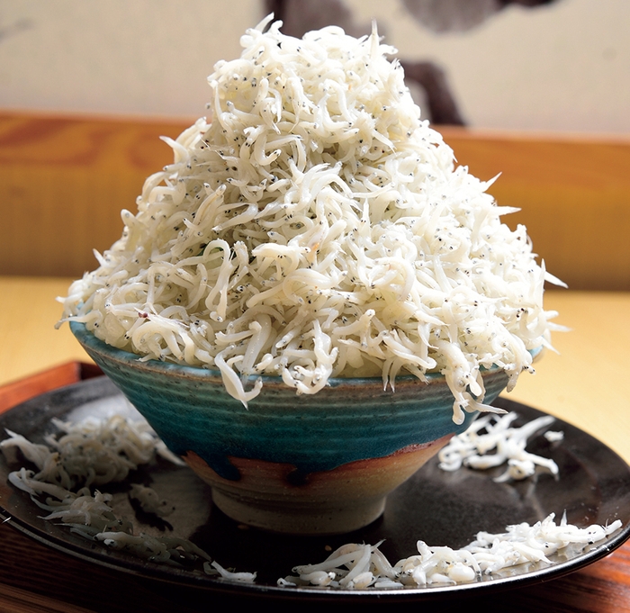 シラスどっさり丼ぶり(1,380円)