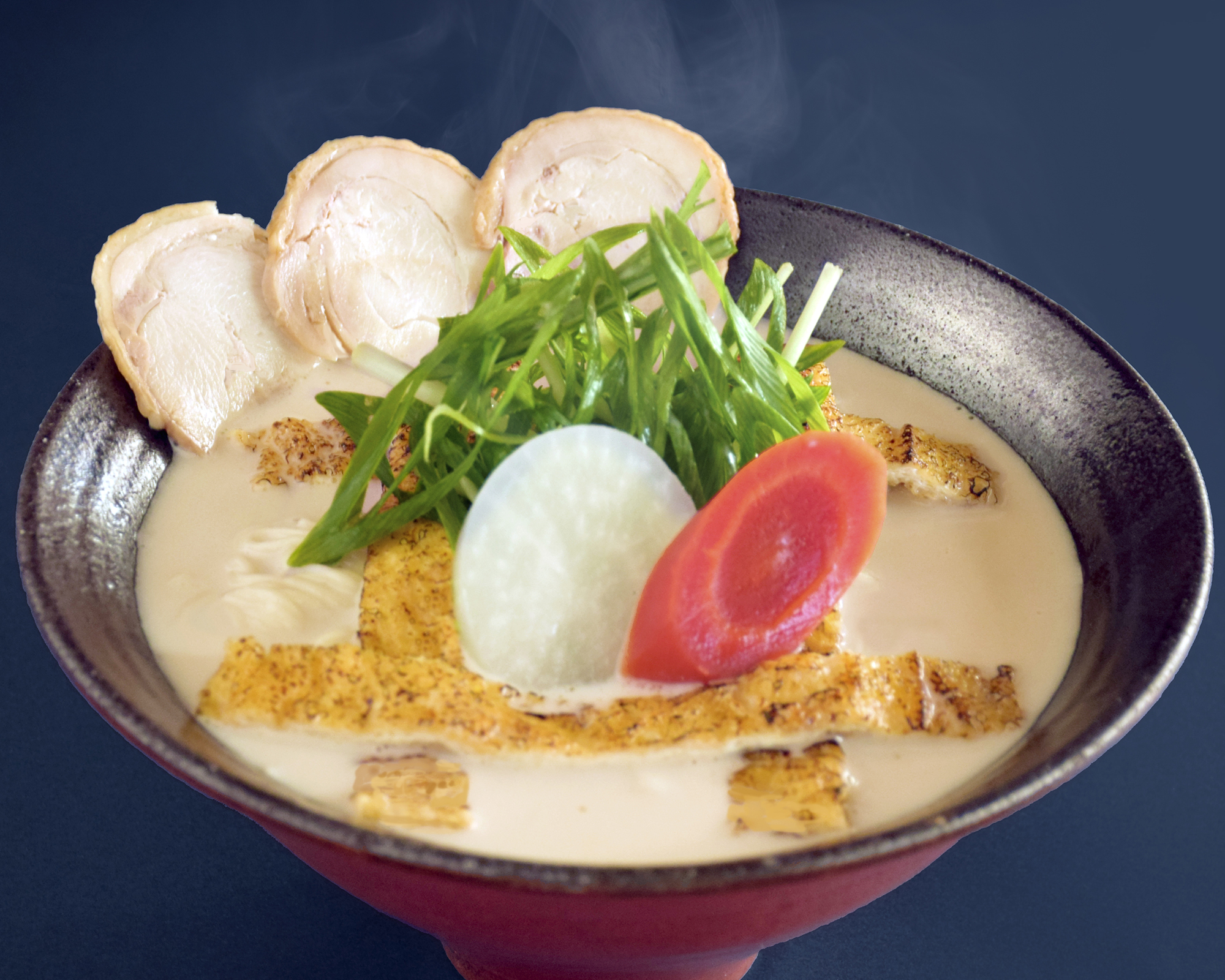 好評販売中！佐々木酒造監修「香ばしお揚げと酒粕ラーメン」1日20食・限定で販売