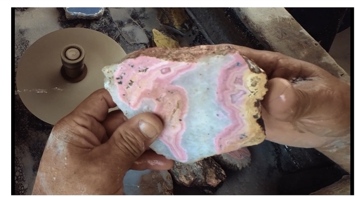 量多くを運べず、手作業での制作。ハンドクラフト認証