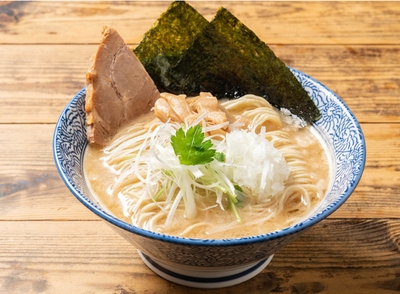 濃厚 魚介とんこつ醤ラーメン