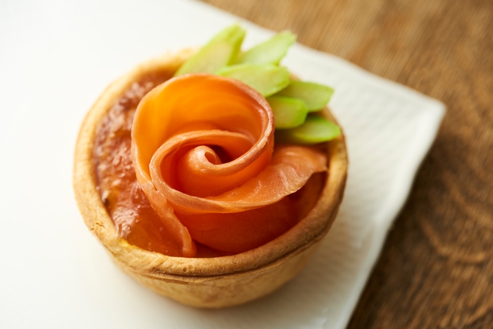 サーモンローズ(サーモンとアスパラ)