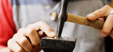 職人が一つ一つ 心を込めて作ります