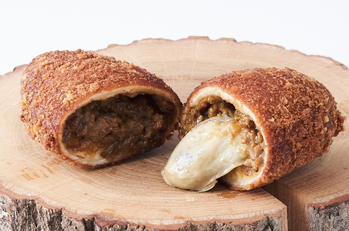 牡蠣カレーパン1