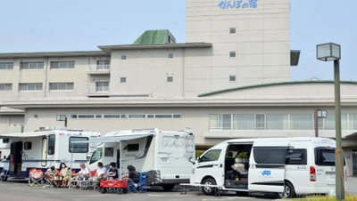 3密のない近場で空を眺め、 外の空気と天然温泉でリフレッシュする　 ホテル駐車場を利用する車中泊体験を6月19日より提供