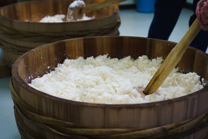 半切り桶で仕込み