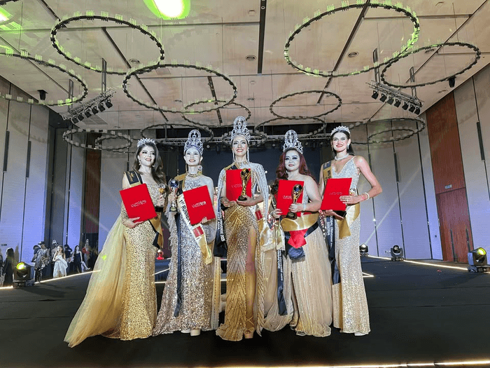 MISS/MRS Global Universe 2025