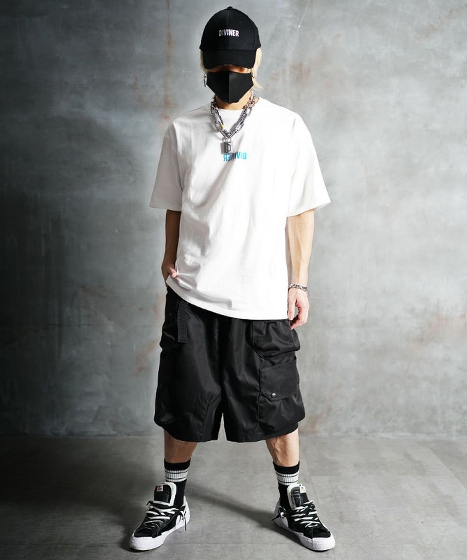 Exaggerate Box Logo TEE(ホワイト)