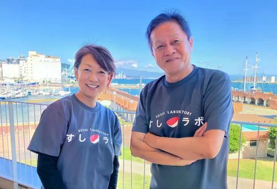 【出演者】(左から)西出 麻子 氏　赤野 裕文 氏