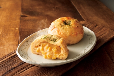【イルマットーネアルル】 「こぼれとうきびパン コンポタ ~十勝ラクレットモールウォッシュチーズがけ~」