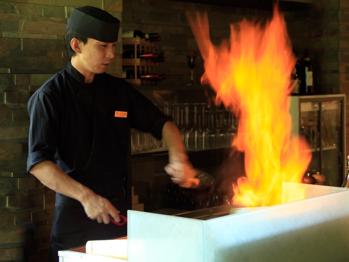 ライブキッチンを愉しむディナータイム