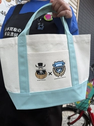 【初タッグ】創業70余年の老舗古本屋×J1川崎フロンターレが 「本を持ち運ぶ」専用トートバッグを製作、 古本市「全ニッポン古本博覧会」東京書房ブースにて 200枚限定発売