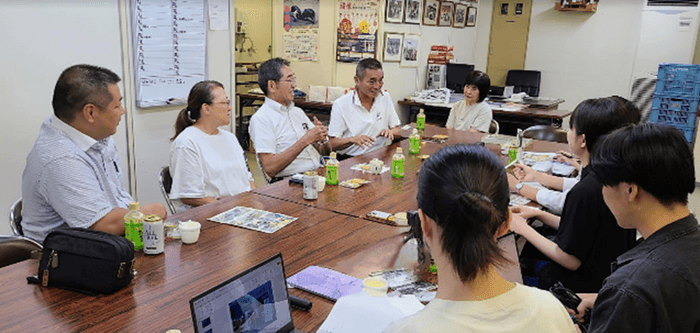 布施商店街連絡会への取材の様子