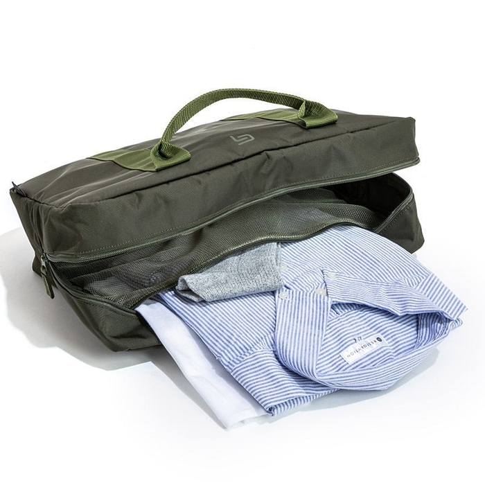 ブリーフケース 衣類ポケット