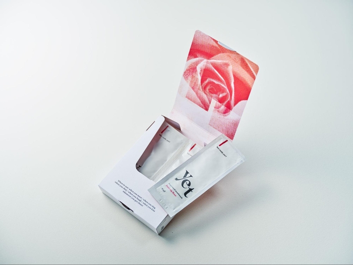 for Out Pouch Dancing Rose