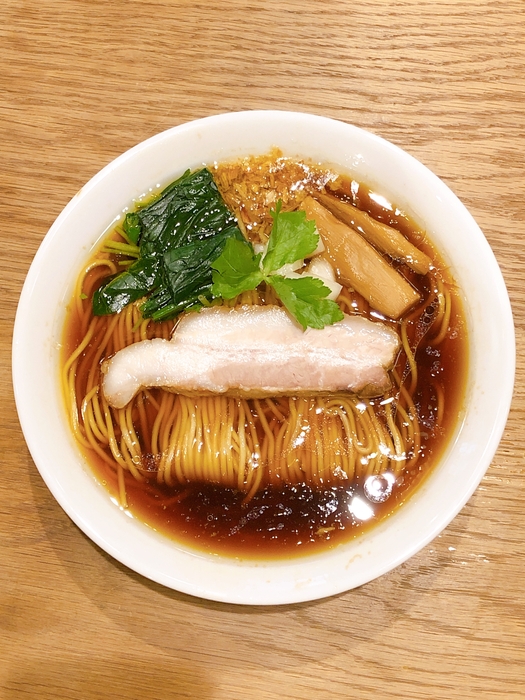 醤油ラーメン:800円