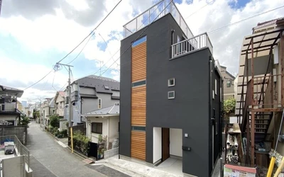 【15坪の狭小住宅】日テレ「THE突破ファイル」で話題！都心で夢を叶えたガレージ＆屋上付き3階建ての家