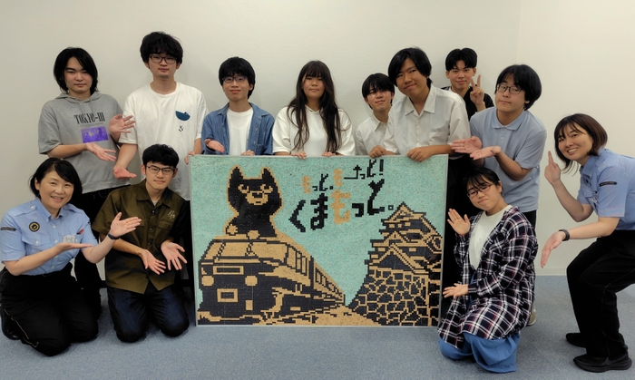 制作に参加した高校生・大学生・JR職員
