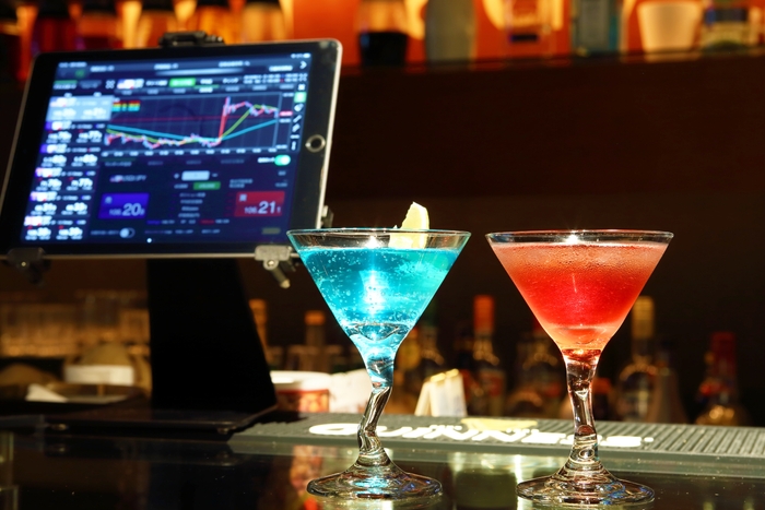 BarFPOオリジナルカクテル“ストップ高”&“青天井”