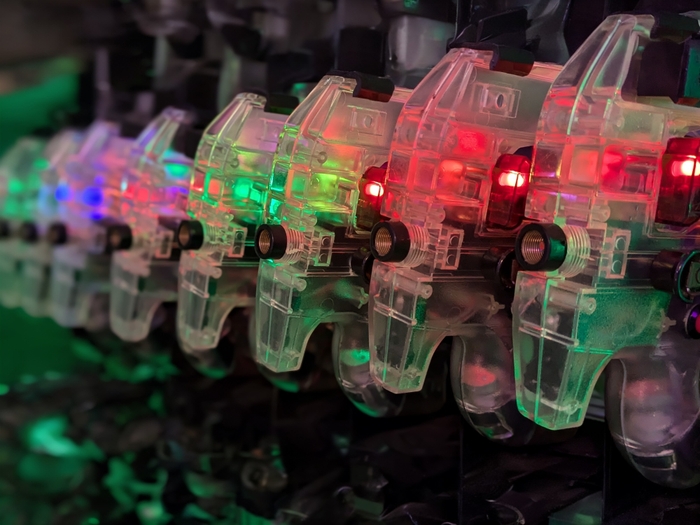 光線銃のイルミネーションもキレイ!