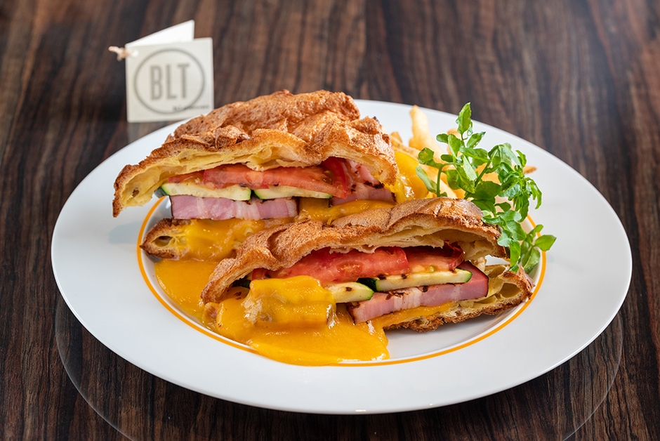 ポップオーバーサンド リッチスモークベーコンとメルティチーズ