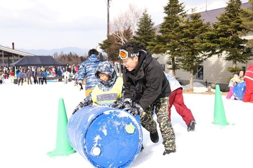 恒例の「親子雪上運動会」！今シーズンは記念大会を開催！