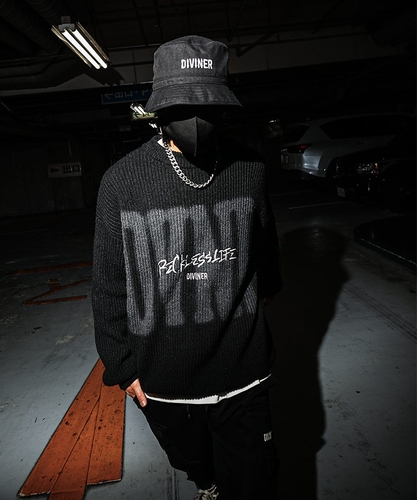 Ephemeral Logo Knit