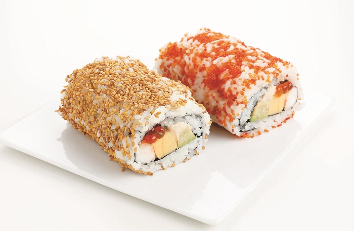 いくらの入ったカリフォルニアロール ハーフセット