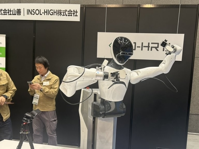 「J-HRTI」ロボット(株式会社山善/INSOL-HIGH株式会社)