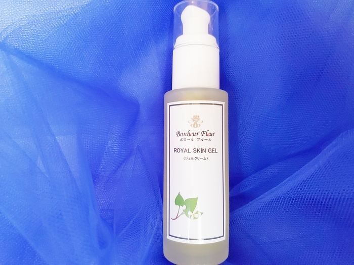乾燥や外的刺激から肌を守る「ボヌールフルールロイヤルスキンジェル」