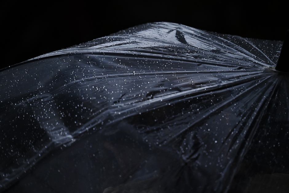 ビニール傘も撮影小道具に