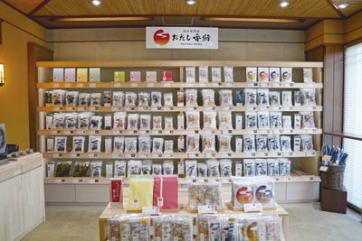 店内メインディスプレイ