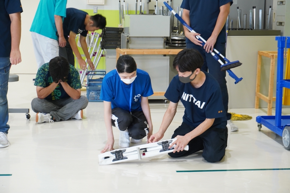 ビルメンテナンスを生徒から学ぶ