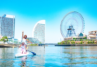 SUPでみなとみらいを海上散歩