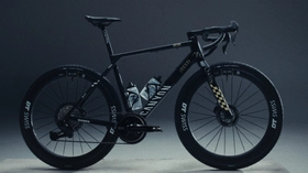 キャニオン×DTスイス、新オフロードレーシングチーム「All-Terrain Racing」を発足