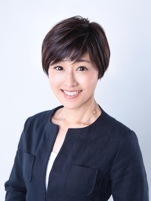 三須 亜希子