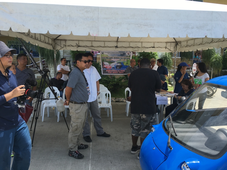 EV試乗会(セブ島バランバン)の様子