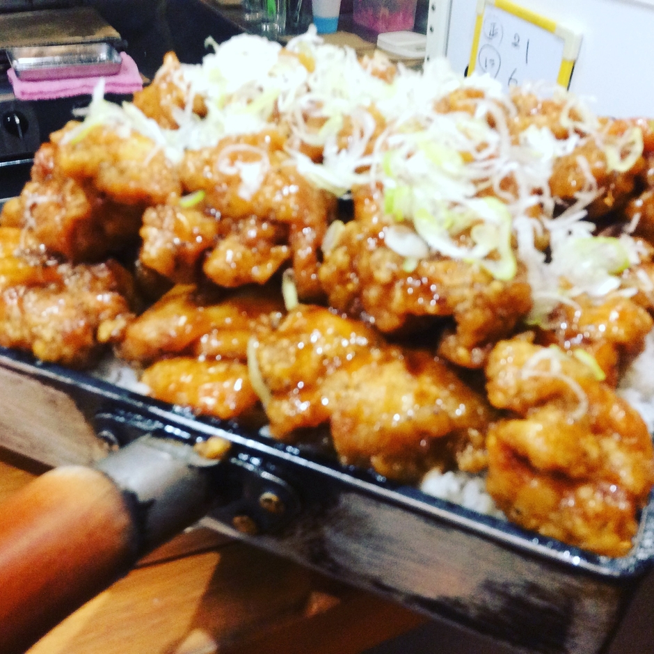 テラ盛り!から揚げ丼1